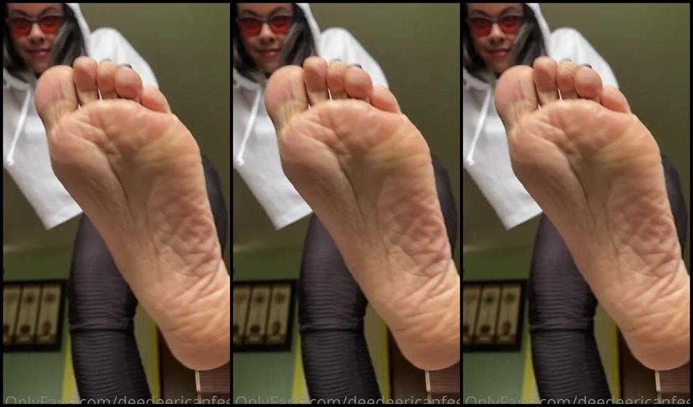 Deedeericanfeet Onlyfans Gm As Requested Giantess Of Course The Focusing Was Annoying