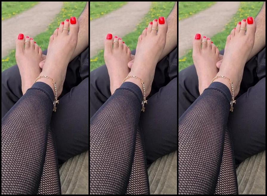 Feetbysherri Onlyfans We Carried On With Foot Massage In The Park Whilst Passerby Chatted About Her Dog