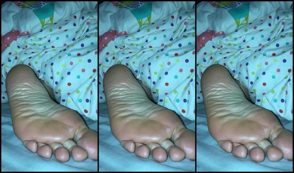 Thefantasychest Onlyfans Zonked Out Tickled Last Night I Completely Zonked Out During My Foot Massage It Was Glorious 13P