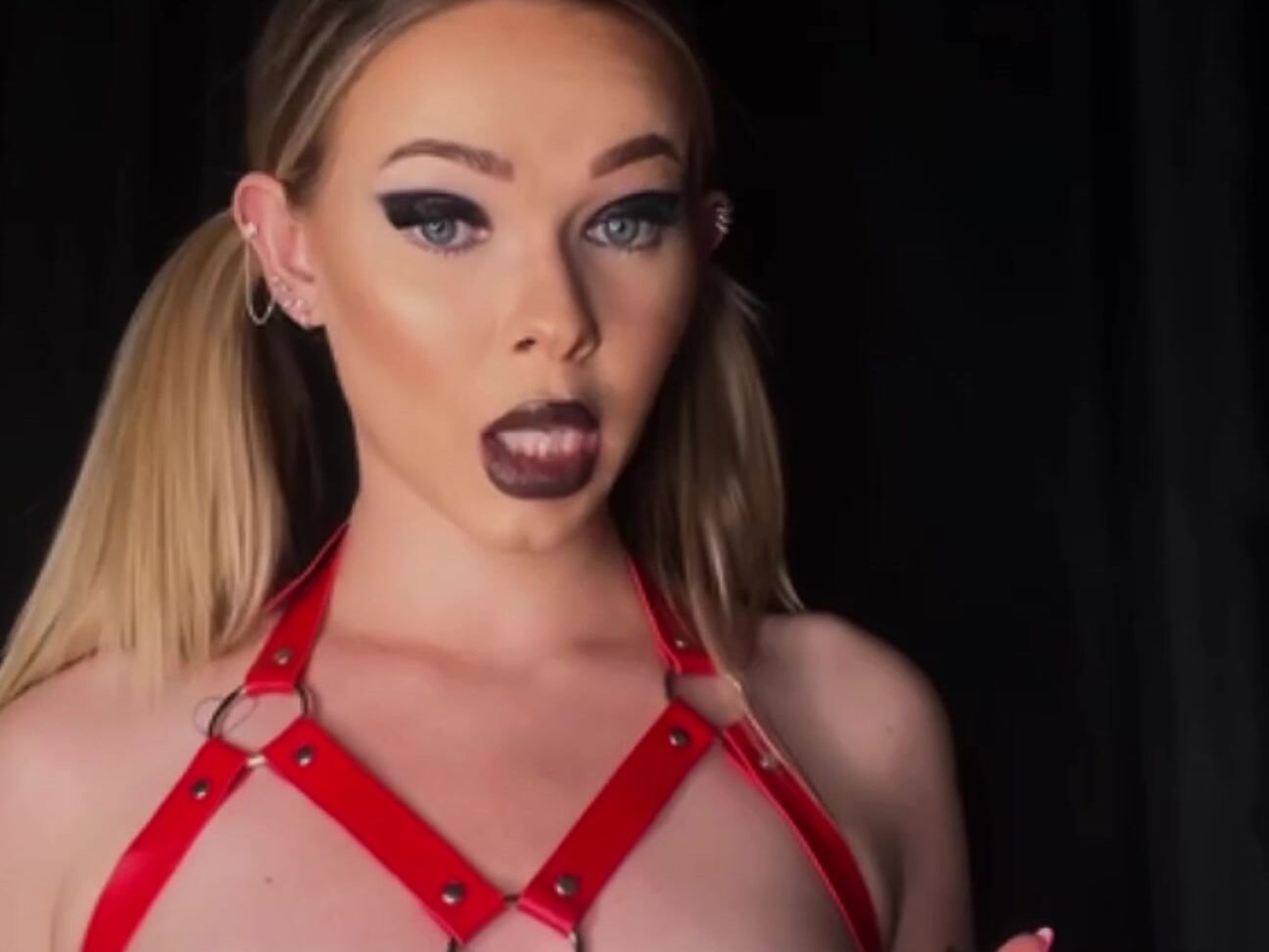 Maistressecherry Evil Seduction