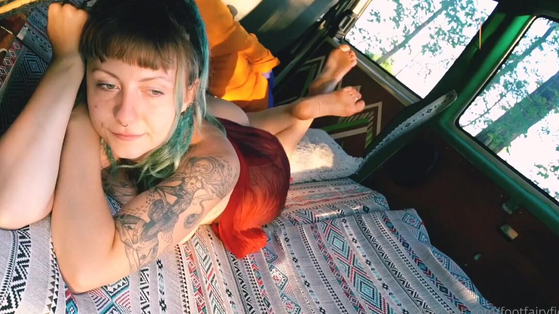 Freakyfjondaxxx Onlyfans Vangirl Teaseyou Like Me All Natural Right