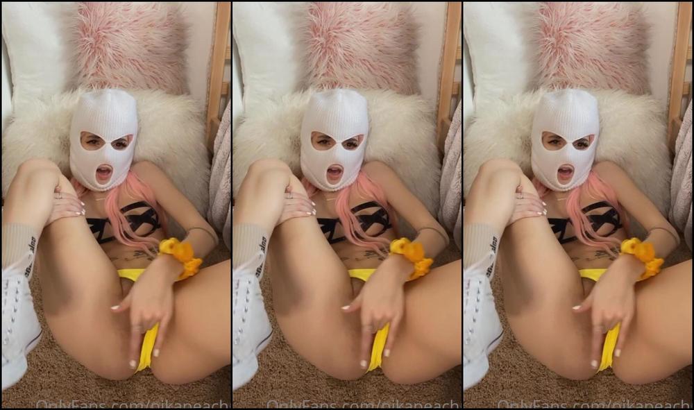 babyfooji-21-05-2020-343690104-you-like-watching-me-spank-myself-