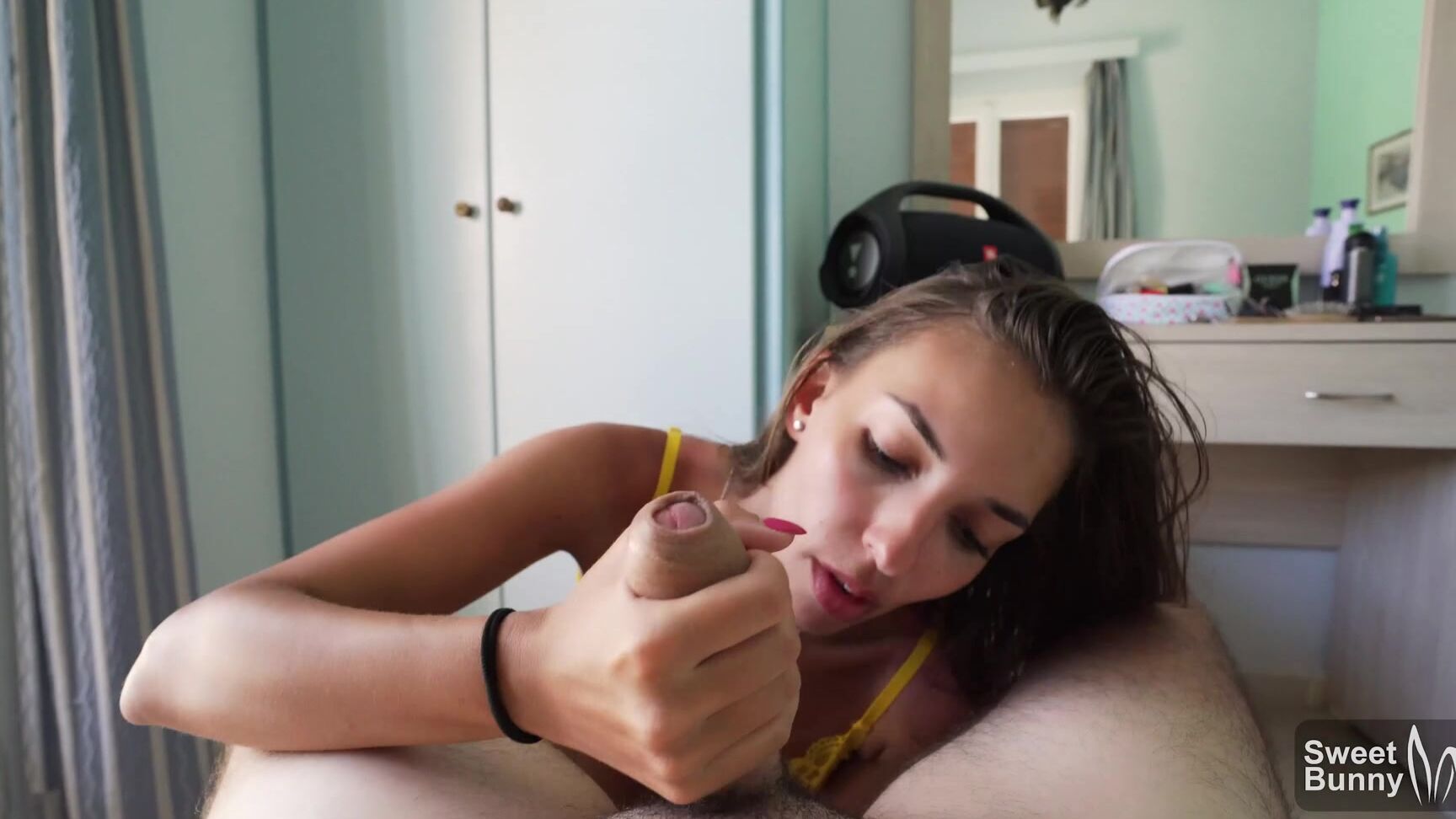 sweet-bunnyxxx-16-07-2020-542397790-as-promised-after-every-photo-set-i-will-post-a-new-video-from-my-holiday-this-time-