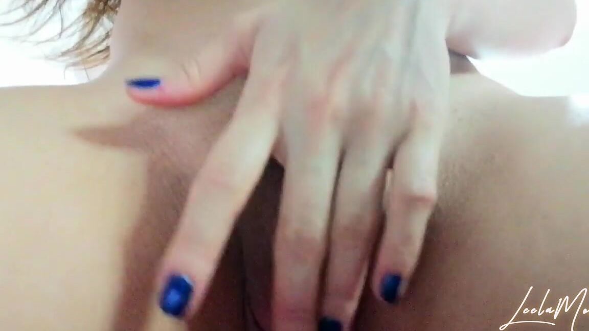 Big Ass, Big Tits, Close-Ups, Eye Glasses, Face Sitting let-me-sit-on-your-face ManyVids