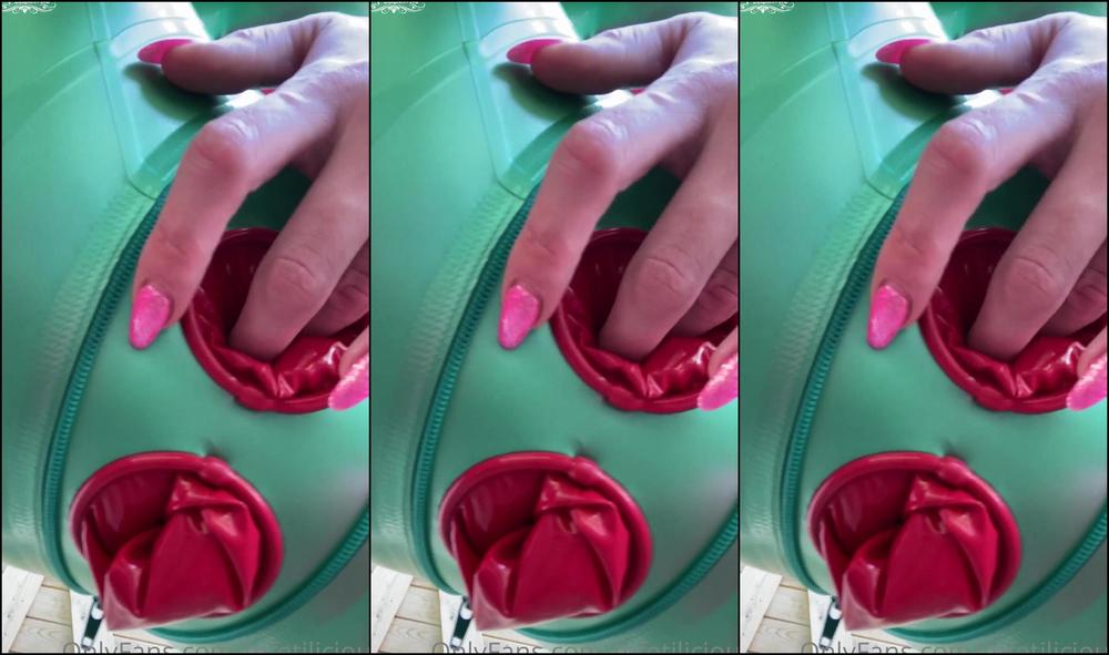 Mfetilicious Rubber Fun At Our Home Last Sunday With My Friend Wendy Rubbella It S Great To Have