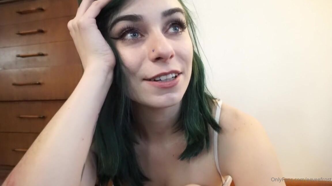 eeveefrost-25-01-2021-2016253061-a-different-kind-of-video-for-you-all-where-i-talk-about-a-time-i-had-sex-and-almost-got