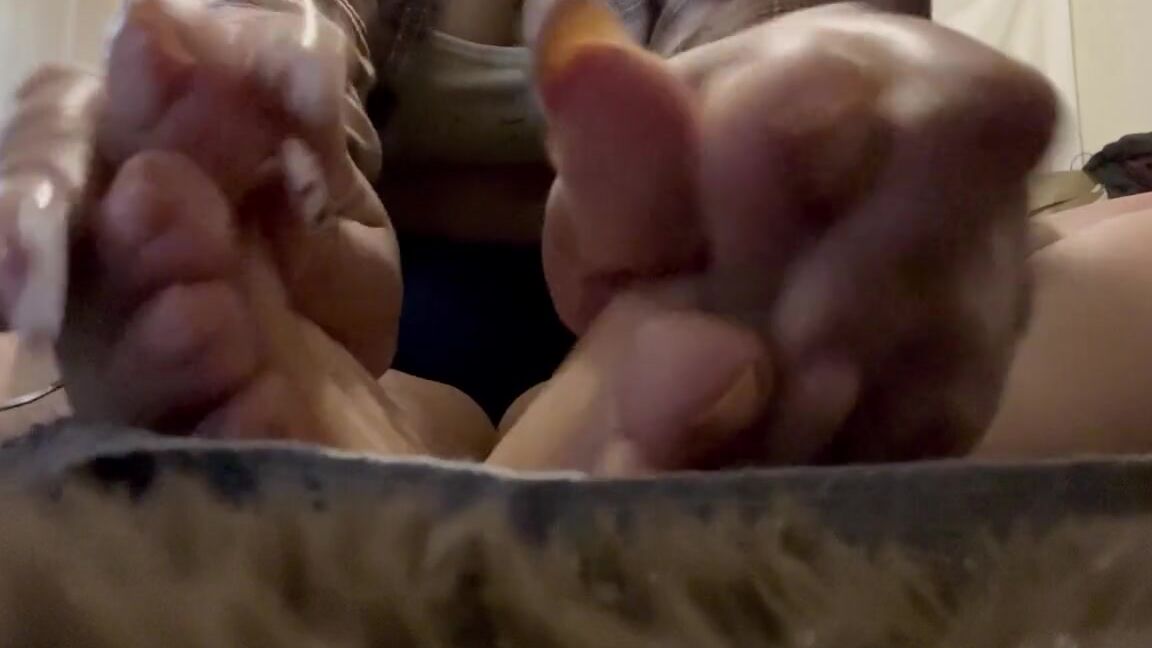Honcho Nicknamed Thefthoncho Foot Fetish 11 17 2022 Onlyfans Video Joi With A Little Spit