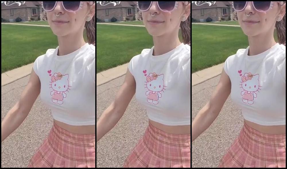 Honeysmoney Onlyfans 08 25 2024 Think Any Of My Neighbors Saw