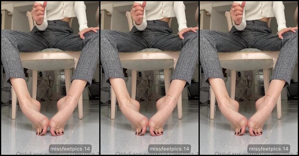 Alia Lizza Nicknamed Missfeetpics14 Onlyfans You Ve Been A Bad Student And Now Miss Lizza Would Like To Have A Quick Chat With You Joi Wedge