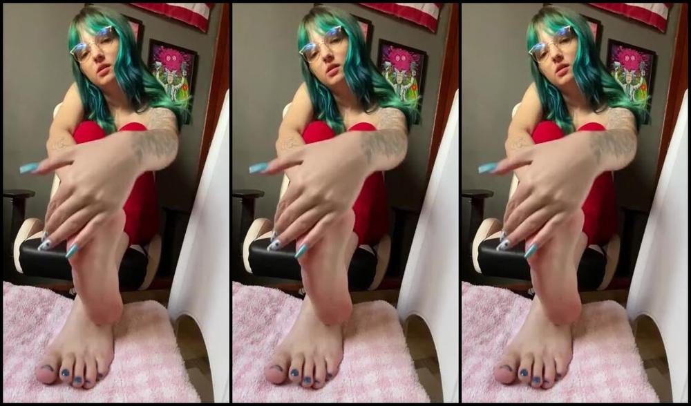 Goddess Ana Nicknamed Urfeetgirlofc Foot Fetish 05 29 2023 Onlyfans Video I Wanted You Here To Play With The Oil