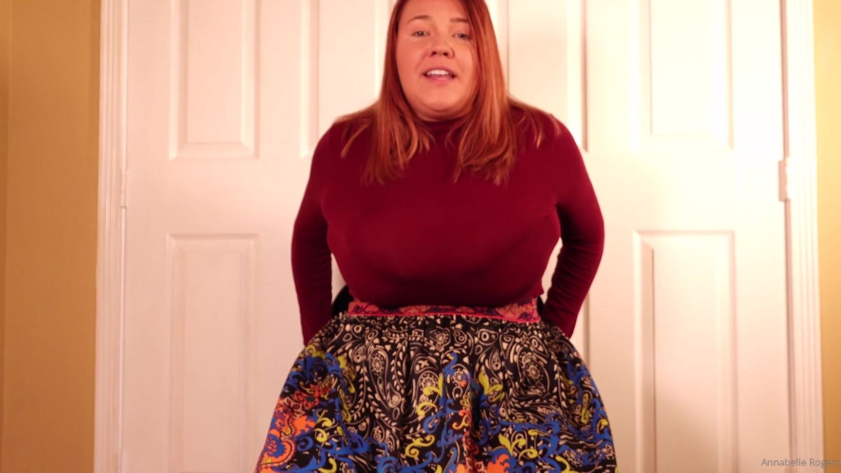 annabellerogers-28-01-2020-136501504-tight-turtleneck-orgasms-on-vibrator-chair