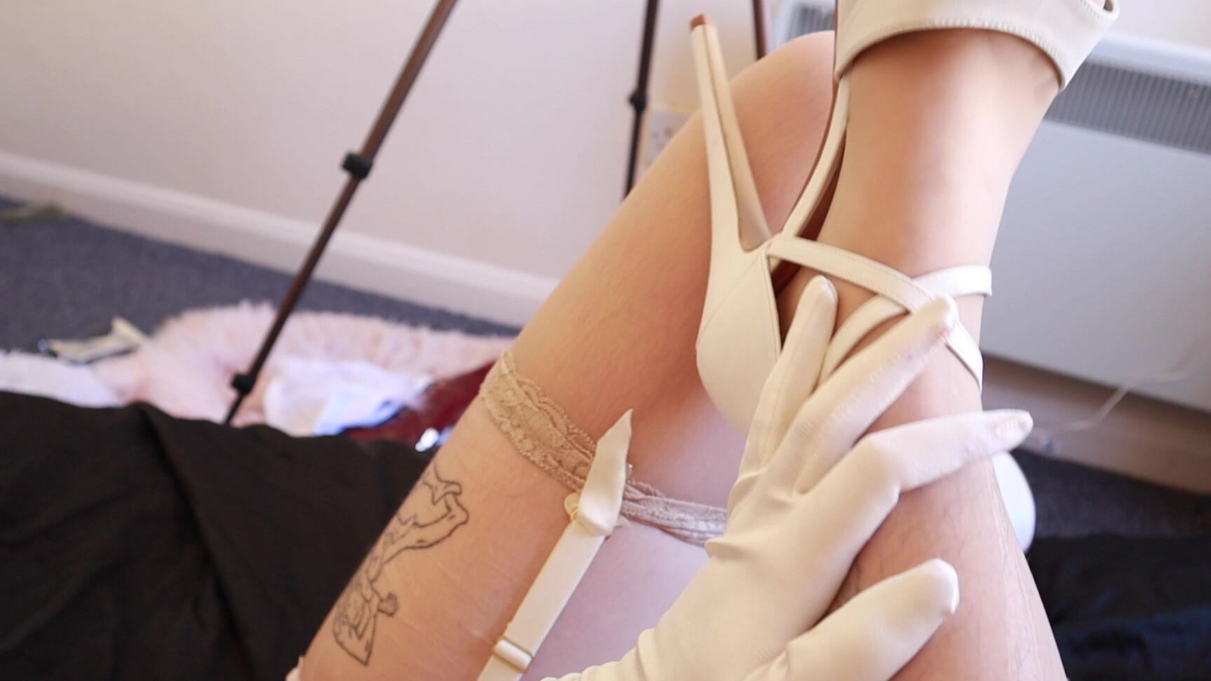 Close-Ups,Garter & Stockings,Glove Fetish,Goddess Worship,Hairy Bush dominatrixvera hairy goddess worship ManyVids