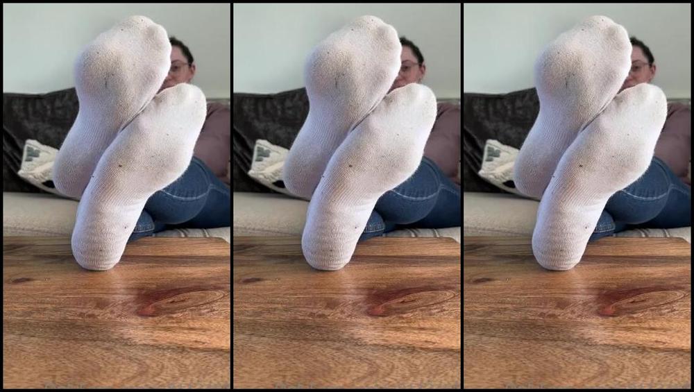 Mimisfeet1 Aka U81134601 Onlyfans After Work Smelly Socks And Soles Tease They Ve Been Sweating In My Trainers All Day And They Sin