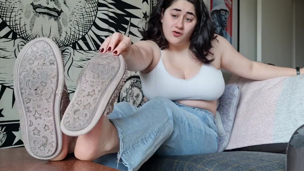 The Foot Dungeon Nicknamed The Foot Dungeon Onlyfans Your Mommy Has Discovered Your Little Secret And She Wants You To Know It S Nothing To Be Embarrasse