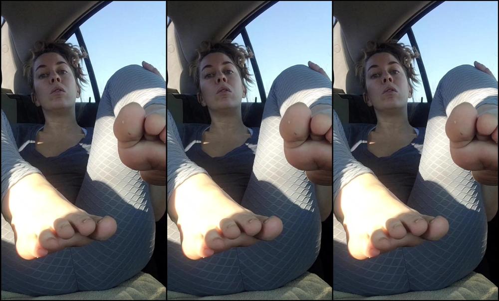 "KittyUV" feet, humiliation, jeanspantswetting, pee, publictoilet Pee in Yoga Pants manyvids