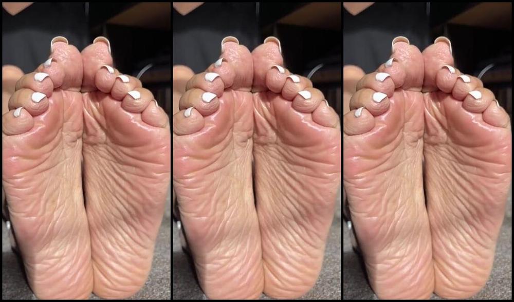 Deedeericanfeet 09 30 2024 Onlyfans Video As Requested Super Closeups Of This Previous Pedi In White N In The Sunlight