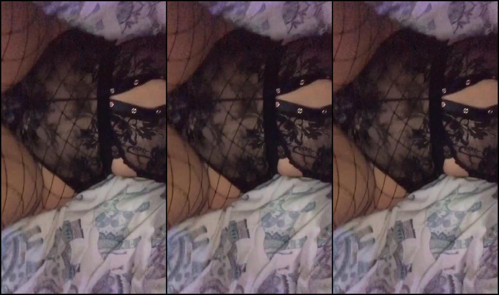 Lilbaggy 73904665 10 20 2019 2 Naked Cowboys In The Shower