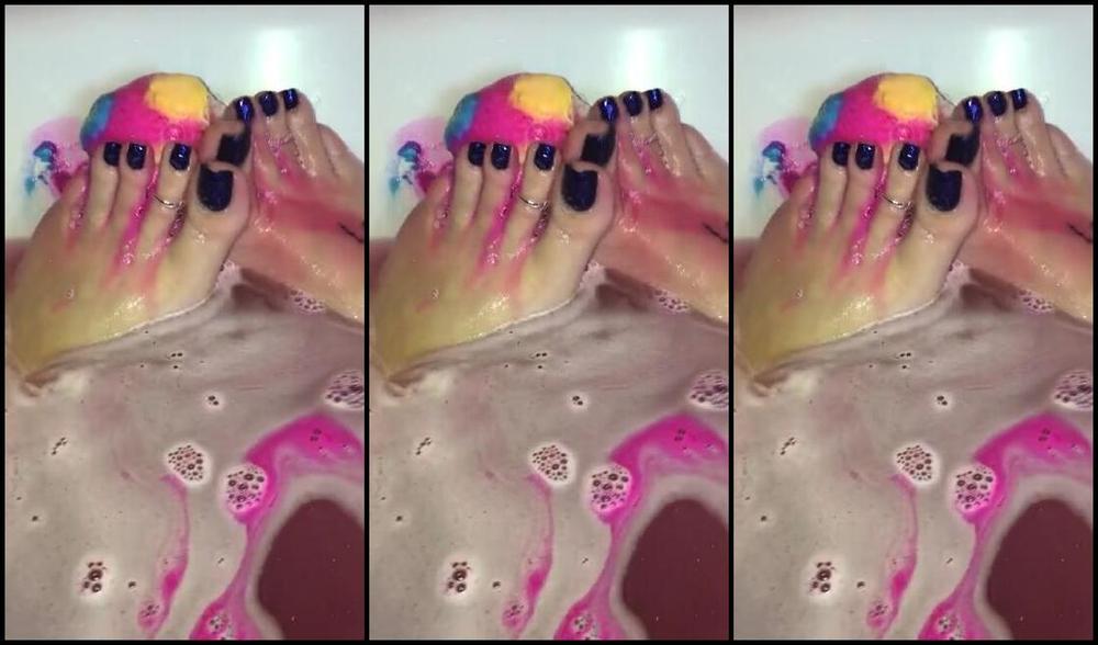 Footsiegalore Onlyfans Only Fans Exclusive Bath Time Bath Bomb Fun