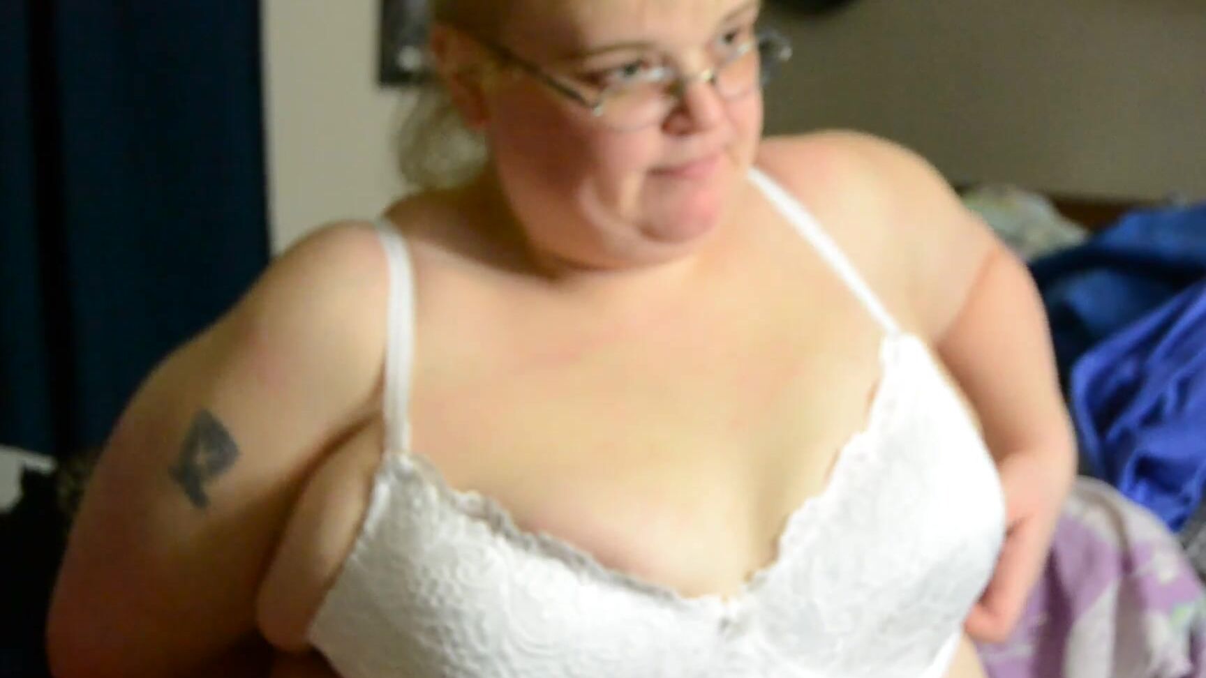 Bbwprincessmary Trying On My Bras With Larger Tit