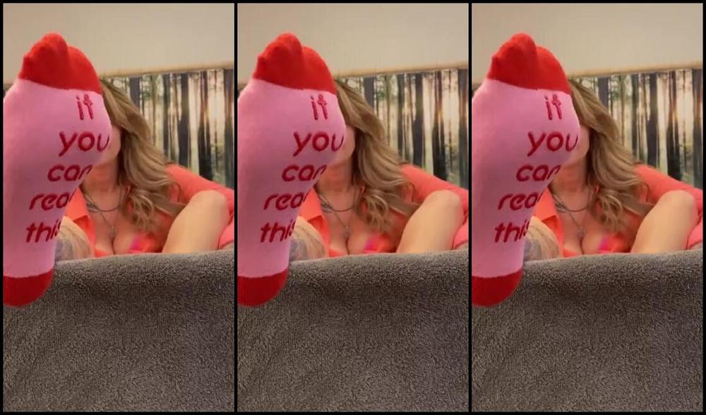 Thefantasychest Onlyfans I Almost Forgot I Told You Id Make You Watch Me Take My Socks Off Before Letting You Worshipp