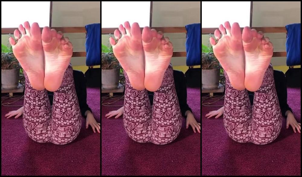 Delilah Nicknamed Footiesfeets Onlyfans Soles In Your Face What You Doing About