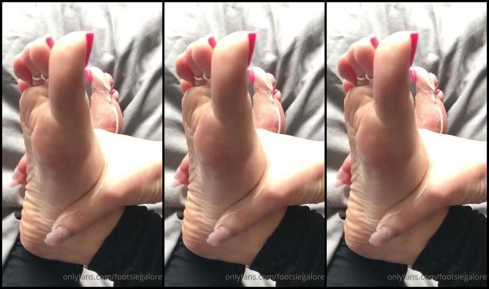 Footsiegalore Onlyfans Only Fans Exclusive Self Massage Video Over 5 Mins Long You Know I M Into My Self Care