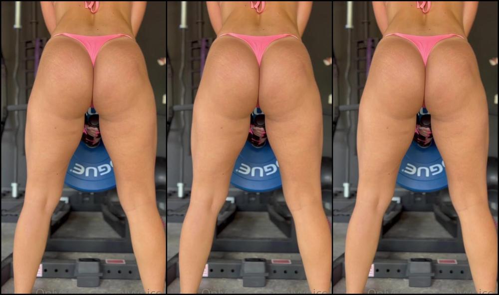 Alyynicolevip Did You Know Im A Personal Trainer Swipe To See More