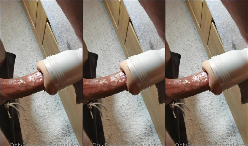 Jaysnakesxxx Just Imagine Me Sliding My Big Hard Cock In And Out Of You Like This