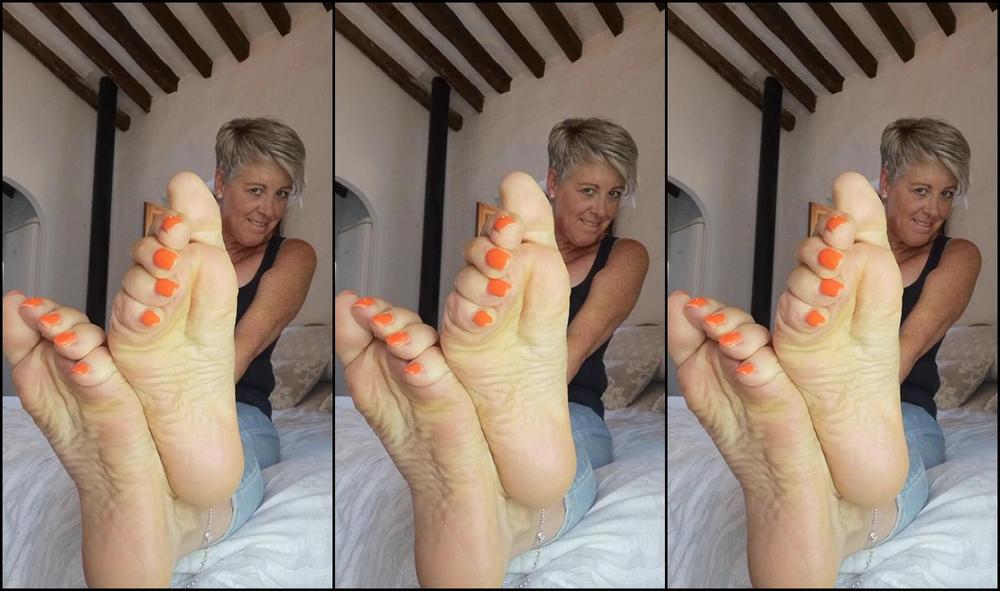 Solefulsassy Time For A Tease