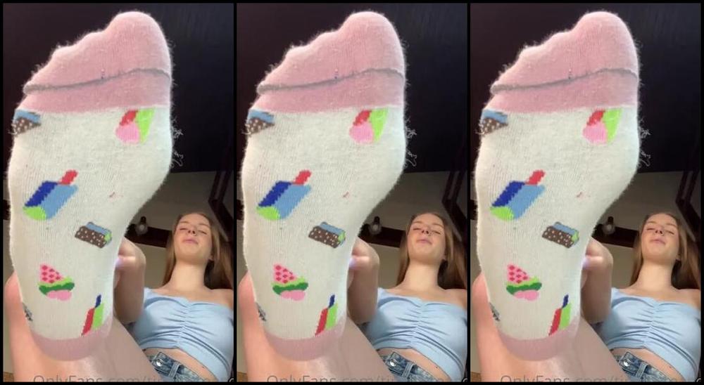 Tinsleyteaser Onlyfans Let Me Remove My Ped Socks Right In Front Of Your Face And Then Smother Your Face With My Cute Sole Pt9