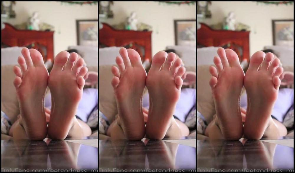 Goddess Mel Nicknamed Feetgoddess Mel Onlyfans Woud You Watch Greys Anatomy With