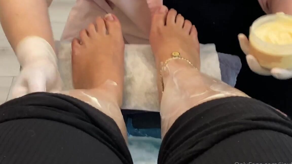 Jinxfetish Nicknamed Jinxfetish Onlyfans From Peachy Pedicure To A Classic French White Pedi One Of My Special Foot Kings Whose Subscribed