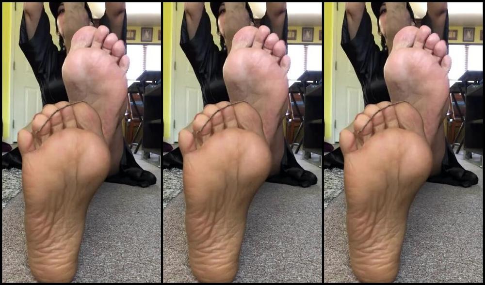 Deedeericanfeet Onlyfans A Sheer Nylons Tease I M Doing A Full Length Sheer Nylon Vid This Weekend In Sheer Tan Color