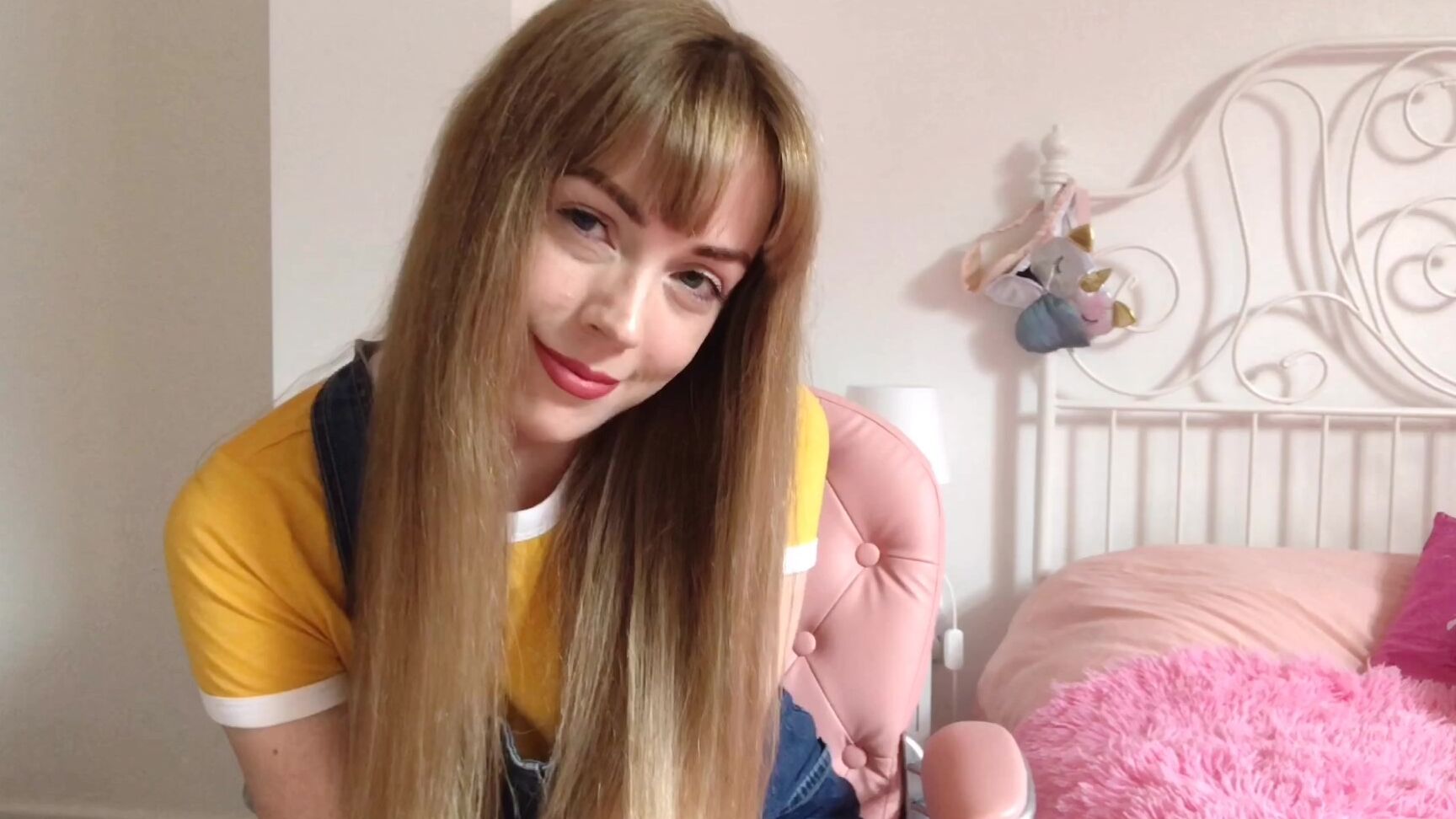 Miss Dolly Suck Cock For Cash