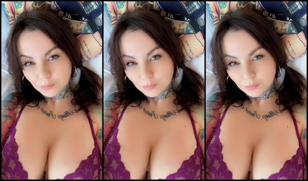 Hayley B Nicknamed Hayley B Onlyfans Morning Fckers133