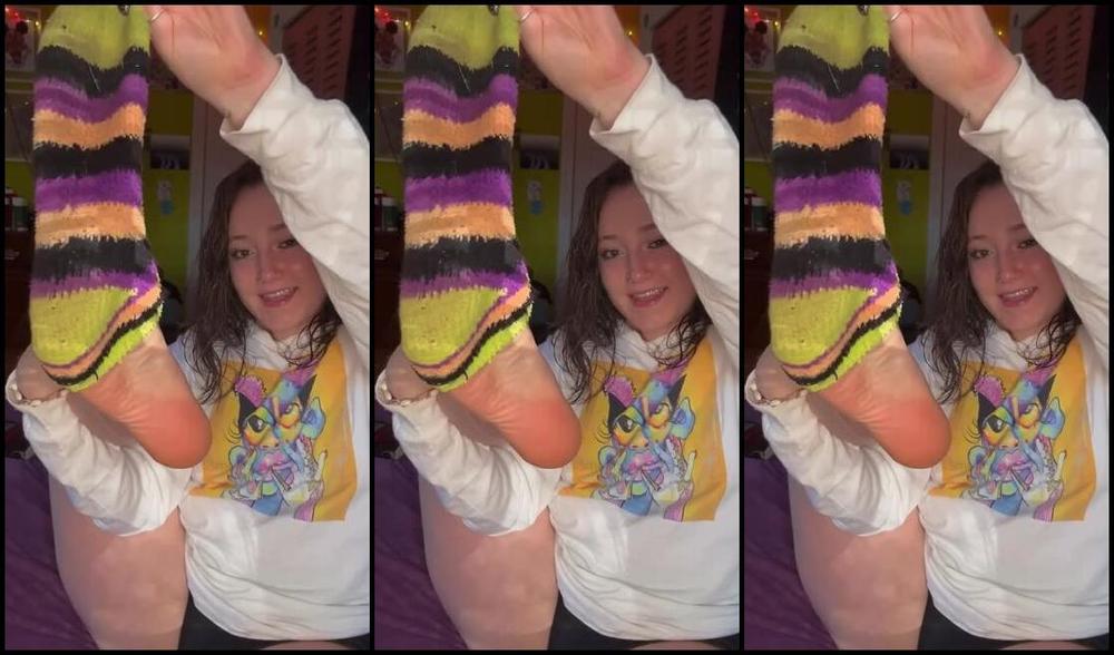 Goddess Flower Nicknamed Smokinflowers Foot Fetish 10 20 2024 Onlyfans Video Happy Self Worship Sunday 7Yh9