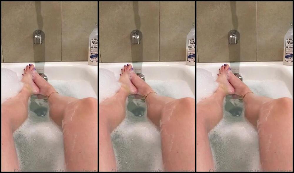 Silkysolesyyc Onlyfans Happy Foot Fetish Friday One Thing I Absolutely Love Is Relaxing In The Tub The Only Thing Missin