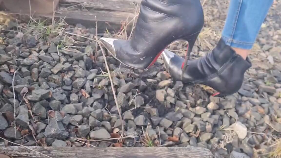 Kats Worn Heels Nicknamed Katswornheels Onlyfans Punishing My 795 Louboutin Calamijane 120Mm Booties Watch As I Sink Them Into Gravel And Dirt