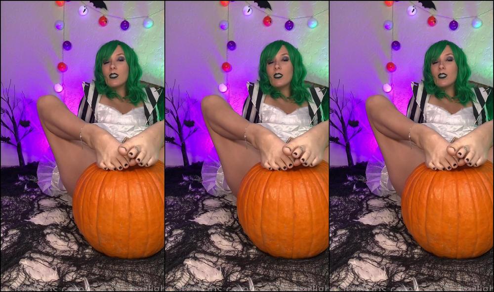Cosmicstarlight Full Video Beetlejuice Cums For You So I Accidentally Got My Green Lipstick On My Dildo