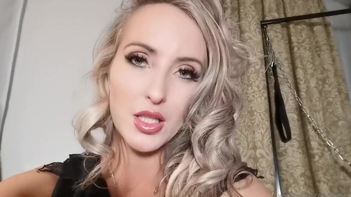 Misscourtneym Onlyfans Cucks Did You Miss The Taste Of Mrcourtneym Spunkp