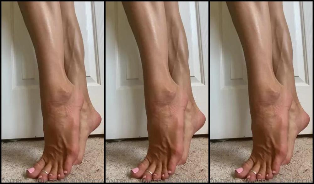 Princess Chelsea Aka Bowdown2Chelsea Onlyfans Monday Task Get It Done Boys Chop Chop