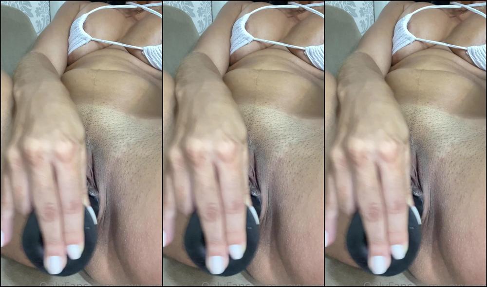 Sexycarol 2795178655 03 05 2023 That Big Clit Got Super Swollen While The Dick Was Fucking In My Pussy