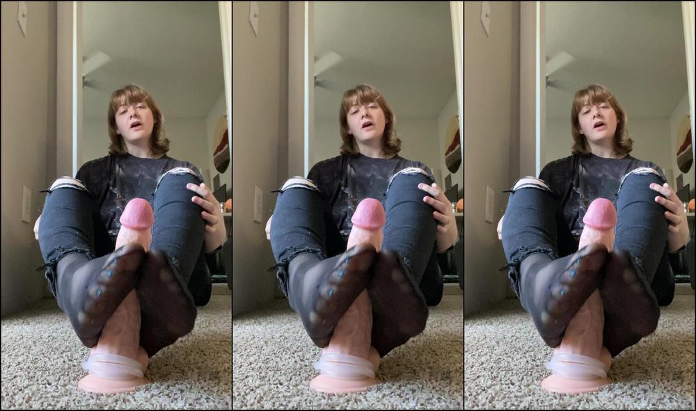 Sugary Sole You Re Tiny And Managed To Get Into My House So I Tease You About The Giant Cock You Ha