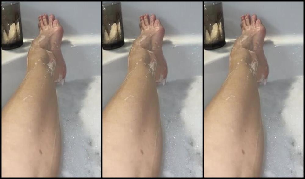 Lezlyan Nicknamed La Little Dancer Feet Onlyfans So Sorry For The Late Post Today Some Days Will Be Like That I Took This