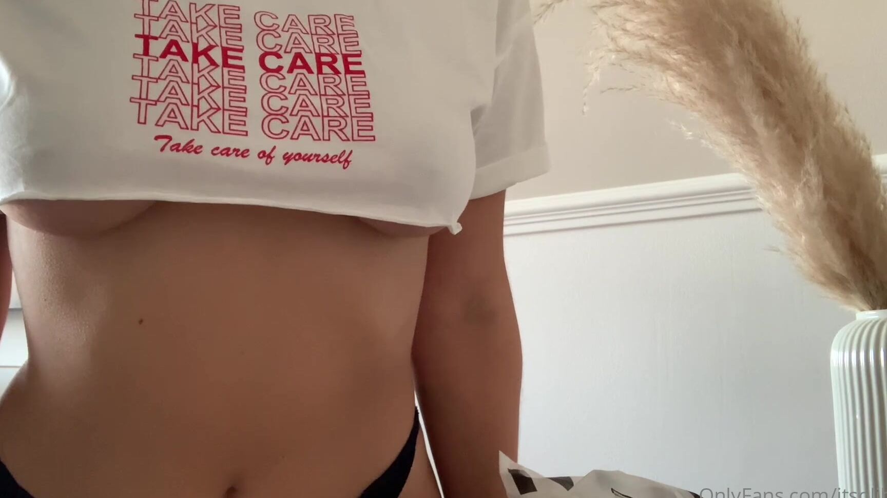 Itsoliheart Monday Is Video Day Today I Am Posting The Nsfw Version Of My Latest Youtube Video Share