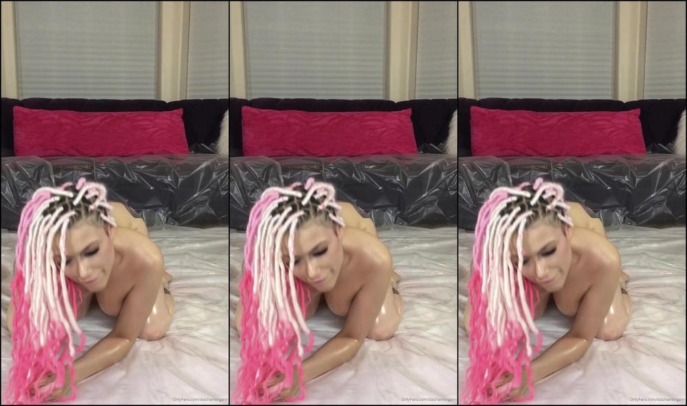 daizhamorgann-15-11-2020-1247344944-live-oily-cam-show-45-minutes-of-a-live-cam-show-where-i-cover-myself-in-baby-oil-rubbin