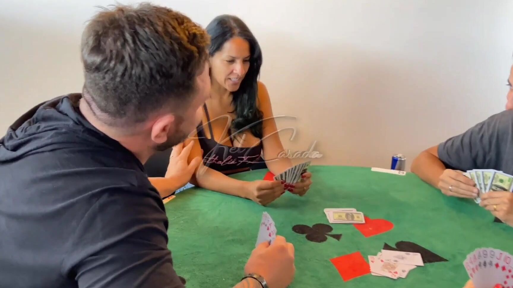 "KelAbate" Troca De Casais, Swingers, Sexo, Putaria, Amador, Oral, Vagina, Buceta, Orgia, Suggest KelAbate Esse jogo de cartas acabou em putaria entre casais pornhub