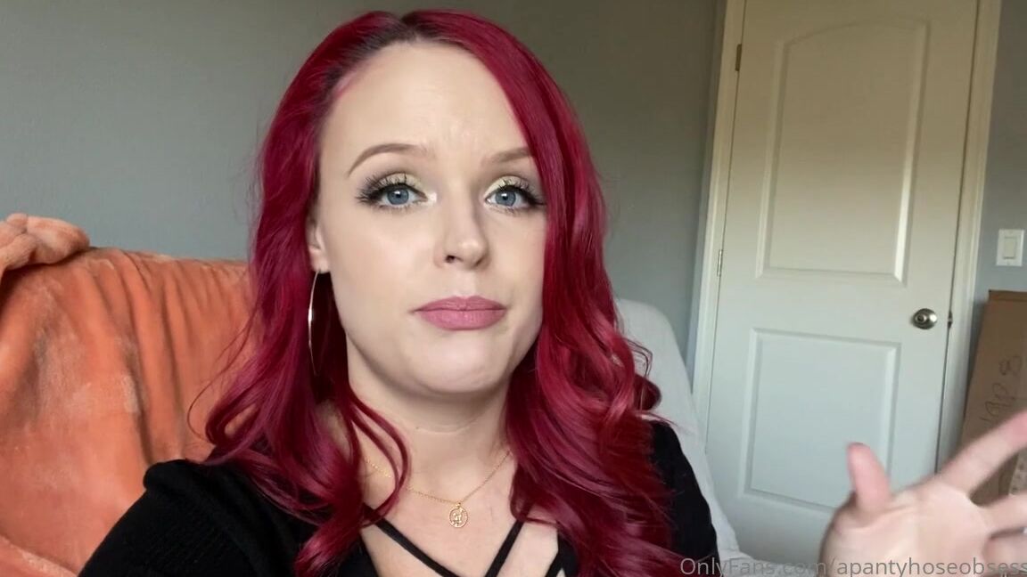 Apantyhoseobsessions My Big Life Update Please Comment Below Or Send Me A Private Message Letting Me Know W