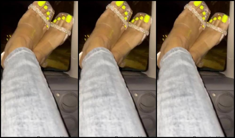 Queenjodiieetoes Aka Prettyfeetonly1800 Onlyfans Car Vibes Be Lit