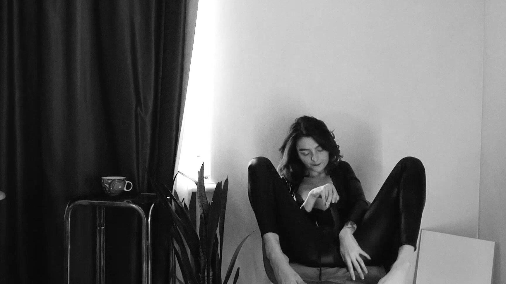 Latex, Lotion/Oil Fetish, Makeup, Pussy Teasing, Tease & Denial fruitsforbats bw tight latex tease glitter ManyVids